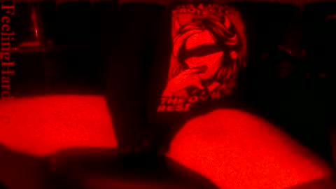 Snapshot of feelinghardup chatting on January 19, 1:43 am FeelingHardUp online show from January 19, 1:43 am