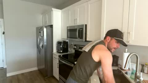 Ethan Slayher online show from June 10, 7:57 pm