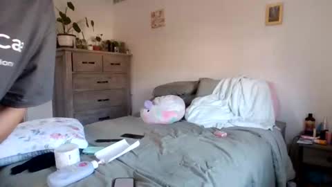 Soley online show from March 8, 9:29 pm