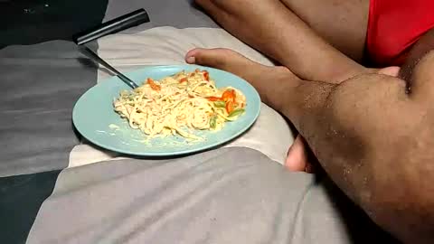 feetofmau online show from October 27, 5:22 am