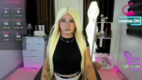 FELLY online show from April 18, 8:51 am