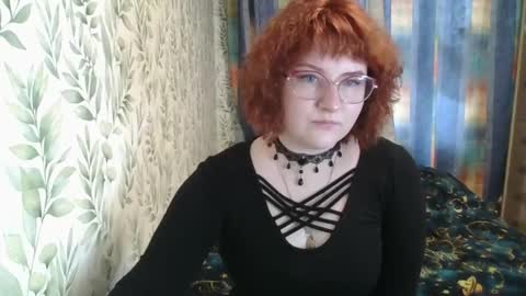felicity_play online show from April 7, 6:14 am