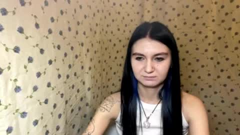 Lola online show from March 11, 7:53 pm