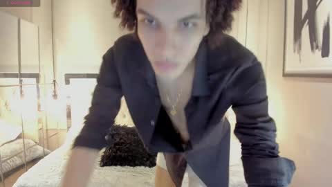 Snapshot of felix_haze chatting on May 15, 5:42 pm FELIPE online show from May 15, 5:42 pm