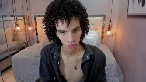 Snapshot of felix_haze chatting on May 24, 5:40 pm FELIPE online show from May 24, 5:40 pm