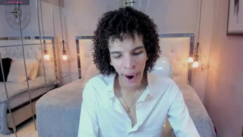 Snapshot of felix_haze chatting on June 4, 5:30 pm FELIPE online show from June 4, 5:30 pm
