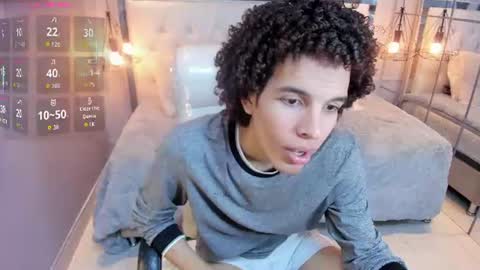 Snapshot of felix_haze chatting on June 18, 5:28 pm FELIPE online show from June 18, 5:28 pm