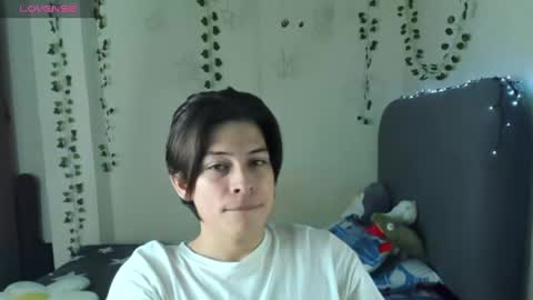 Snapshot of felix_leex chatting on December 5, 7:17 pm Felix leex online show from December 5, 7:17 pm