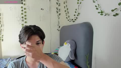 Snapshot of felix_leex chatting on January 31, 7:08 pm Felix leex online show from January 31, 7:08 pm