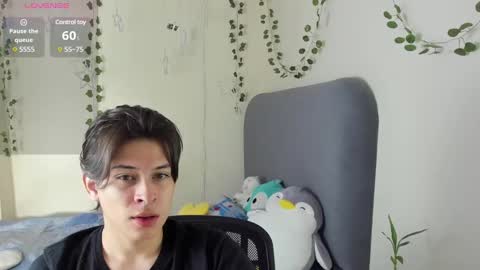 Snapshot of felix_leex chatting on February 6, 7:40 pm Felix leex online show from February 6, 7:40 pm