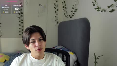 Snapshot of felix_leex chatting on February 7, 10:30 pm Felix leex online show from February 7, 10:30 pm