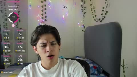 Snapshot of felix_leex chatting on February 14, 7:17 am Felix leex online show from February 14, 7:17 am