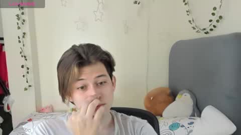 Snapshot of felix_leex chatting on October 2, 7:21 pm Felix leex online show from October 2, 7:21 pm