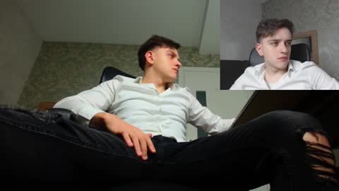 Snapshot of felixstark chatting on October 18, 4:26 am FelixStark online show from October 18, 4:26 am