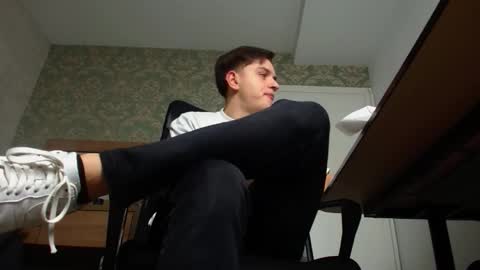 Snapshot of felixstark chatting on November 8, 5:40 am FelixStark online show from November 8, 5:40 am