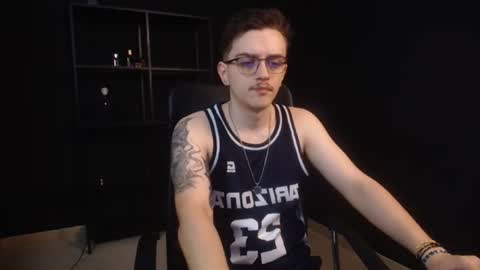 Snapshot of felixstark chatting on June 28, 5:13 am FelixStark online show from June 28, 5:13 am