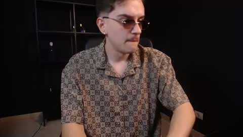 Snapshot of felixstark chatting on July 7, 6:47 am FelixStark online show from July 7, 6:47 am