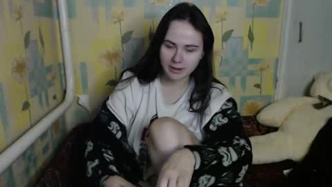 Snapshot of felvivalkitty chatting on November 3, 11:33 am Seva online show from November 3, 11:33 am