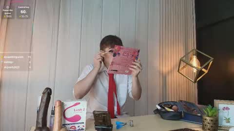 Snapshot of femboy_max chatting on October 6, 12:46 pm Femboy Max online show from October 6, 12:46 pm
