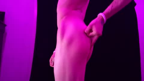 femboydomxxx online show from April 21, 10:21 am