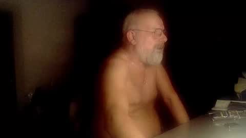 Snapshot of femdom_sub chatting on October 26, 6:47 pm femdom_sub online show from October 26, 6:47 pm