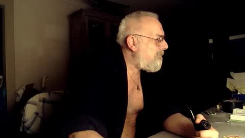 Snapshot of femdom_sub chatting on November 6, 8:43 pm femdom_sub online show from November 6, 8:43 pm