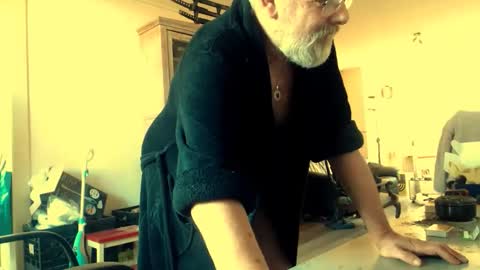 Snapshot of femdom_sub chatting on November 7, 10:15 am femdom_sub online show from November 7, 10:15 am