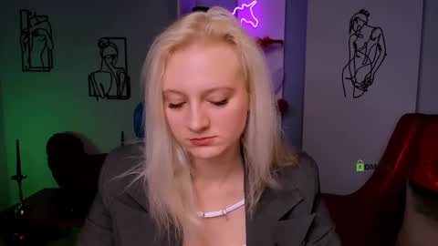 Snapshot of femida_love chatting on March 12, 8:41 am Femida online show from March 12, 8:41 am