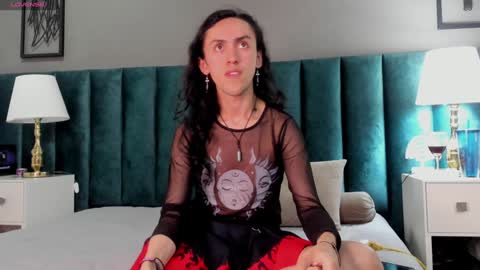 Snapshot of fenix_karoll chatting on December 10, 4:45 am Karol online show from December 10, 4:45 am