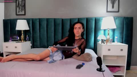 Snapshot of fenix_karoll chatting on January 4, 1:10 pm Karol online show from January 4, 1:10 pm