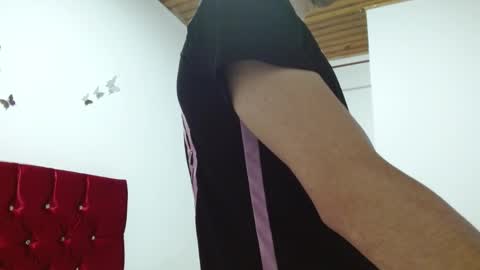 Snapshot of fenixtream chatting on December 2, 9:17 pm FeniXtream online show from December 2, 9:17 pm