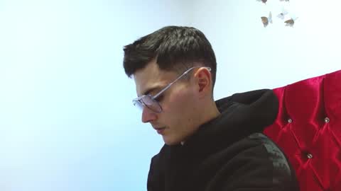 Snapshot of fenixtream chatting on January 2, 11:06 pm FeniXtream online show from January 2, 11:06 pm