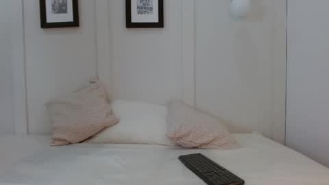 Snapshot of fer_luxx chatting on February 20, 11:22 am Fer online show from February 20, 11:22 am