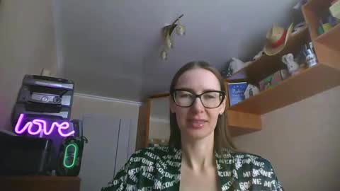 feraliss online show from March 1, 10:06 am