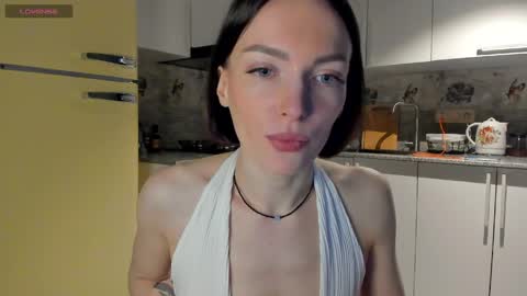 Leya online show from April 15, 4:36 pm