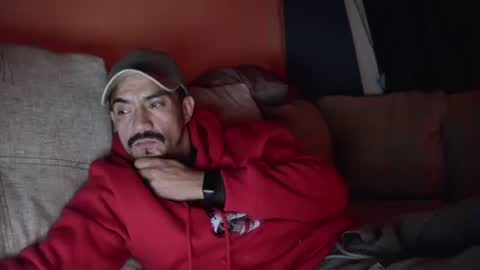 fernand89 online show from December 13, 5:49 am