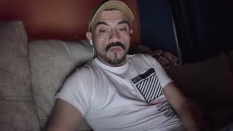 fernand89 online show from December 22, 5:45 am