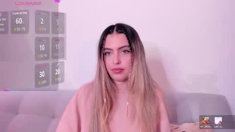 Snapshot of fernanda_aaa chatting on February 24, 1:42 pm fernanda online show from February 24, 1:42 pm