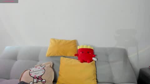 fernanda  online show from April 4, 2:58 pm