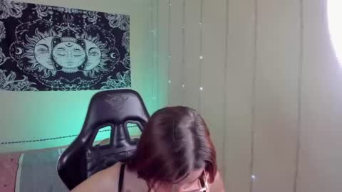 Snapshot of fernandadiaz05 chatting on June 24, 6:40 pm Fernanda Diaz online show from June 24, 6:40 pm