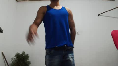 Snapshot of fernandez_latinblack chatting on December 15, 6:48 pm fernandez_latinblack online show from December 15, 6:48 pm