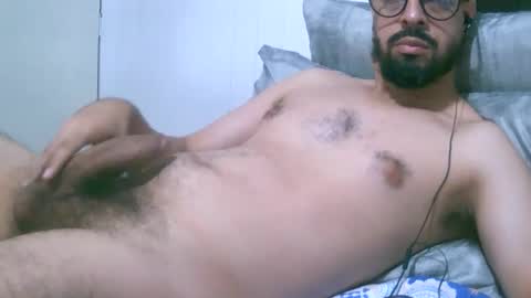 Snapshot of fernandolimah344 chatting on December 21, 6:42 am FerLimah online show from December 21, 6:42 am