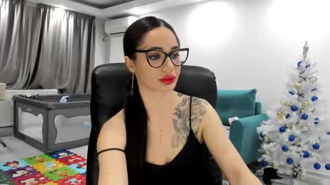 Snapshot of fetishcatalea chatting on December 21, 8:10 pm Catalea DM online show from December 21, 8:10 pm
