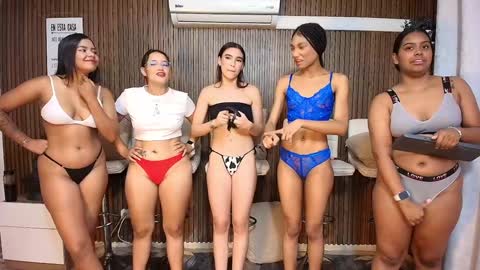 alice and samm online show from November 22, 11:53 am