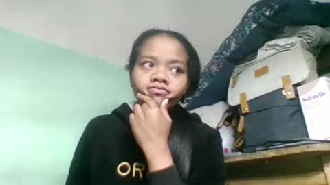 Snapshot of fetranialdy chatting on September 15, 4:23 am fetranialdy online show from September 15, 4:23 am