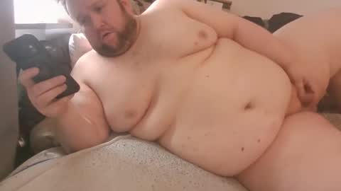 Snapshot of fettebifotze28h chatting on May 7, 2:55 pm Cow Sow online show from May 7, 2:55 pm