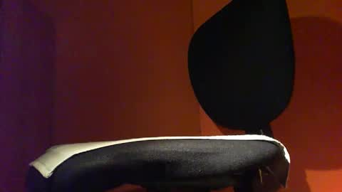 fettes online show from February 7, 11:55 pm