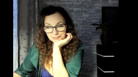 Snapshot of fey_bb chatting on January 29, 12:33 am Milana online show from January 29, 12:33 am