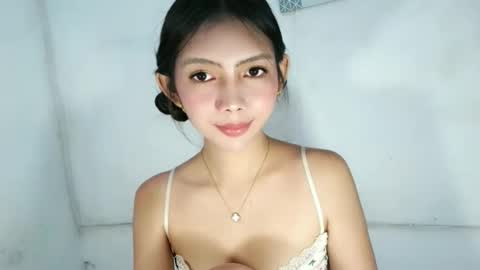 feyaaa online show from April 21, 2:51 am