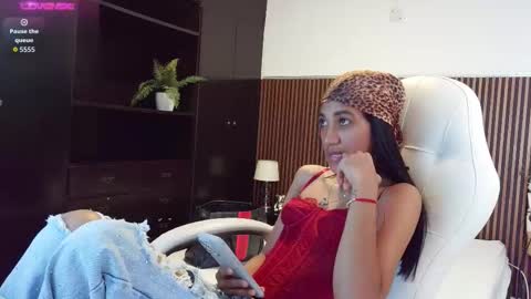 Freyja  online show from February 21, 4:52 pm